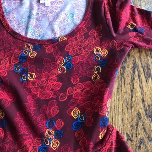 Lularoe Amelia EUC size XS red patterned dress - Picture 2 of 2